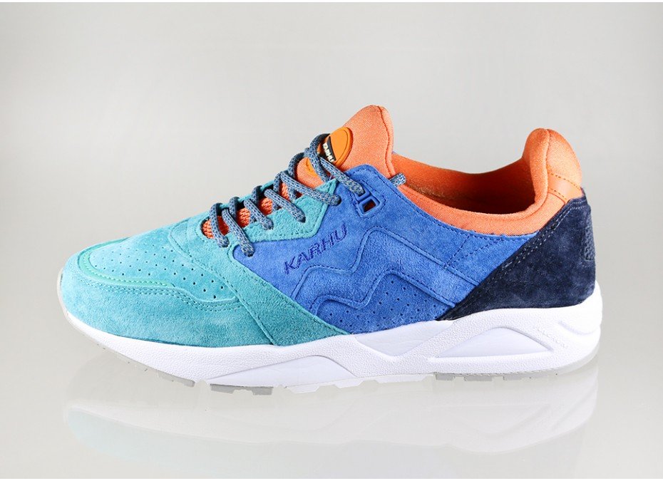 xkarhu_x_concepts_aria_helsinki_station_-_green_royal_navy_orange.jpg.pagespeed.ic.-jmtvSvoOW