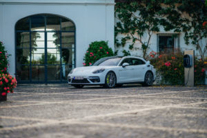 #LÄBIKLAASI Porsche Event Malaga, Hispaania OSA 1 - Porsche Panamera Turbo S E-Hybrid Sport Turismo