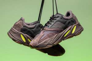 Uus adidas Yeezy 700 "Mauve" värvigamma