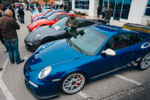 TRAVELHAMLET: Toronto autoentusiastide kogunemine Cars n' Coffee